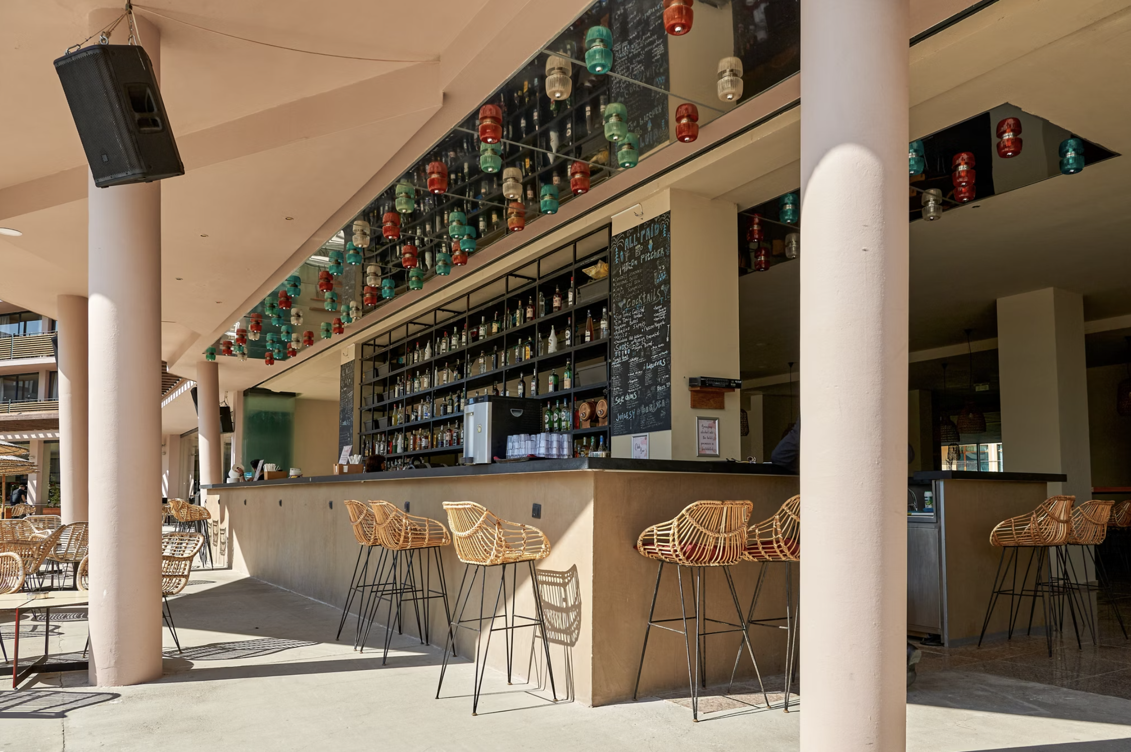 Outdoor bar